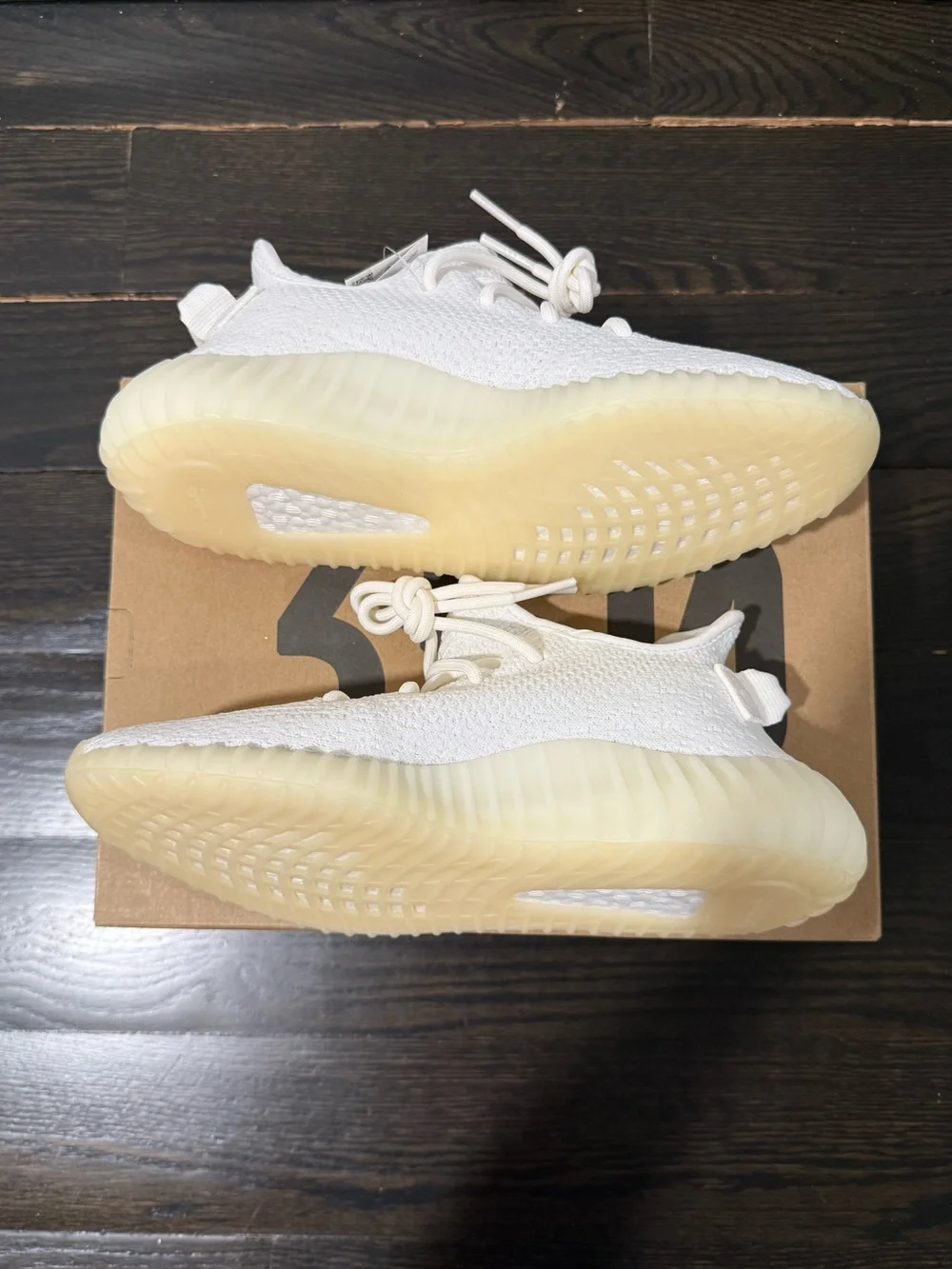 Yeezy Boost 350 V2 Sneakers - Cream/White